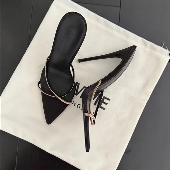 FEMME LA The Russo Slipper in Black/Gold - Picture 2 of 12